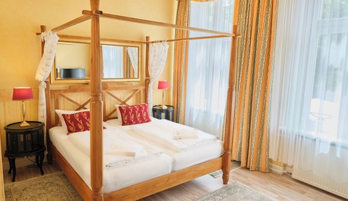 Classic Double Room