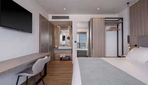 Suite ejecutiva, piscina privada, vistas a la montaña