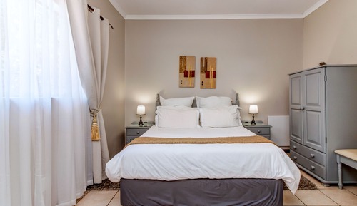 Habitación estándar doble (Ibhubesi Room)