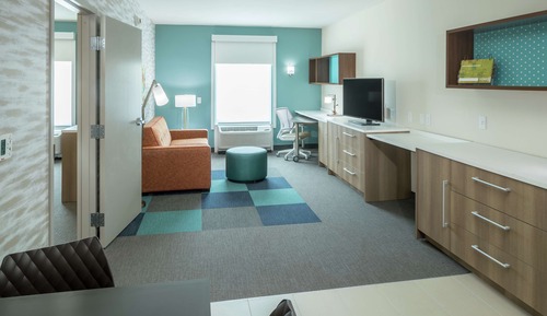 Suite, 1 cama de matrimonio grande, accesible para personas con discapacidad (Roll-In Shower)