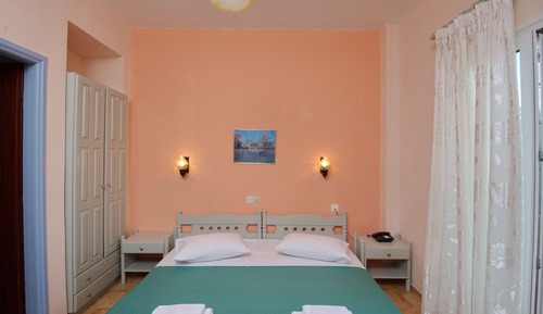 Habitación económica con 2 camas individuales, vistas a la ciudad