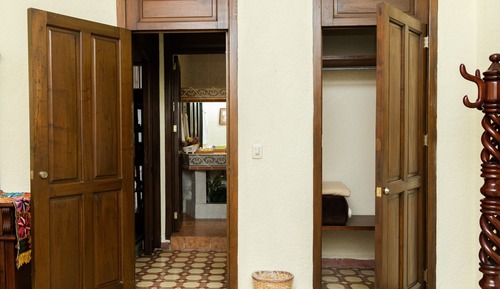 Habitación Deluxe doble, 1 habitación, vistas a la piscina, en una planta alta