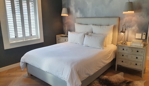 Exclusive Cottage, 2 Bedroom, Mountain View  (9b Loader Street 2 night minimum stay) 