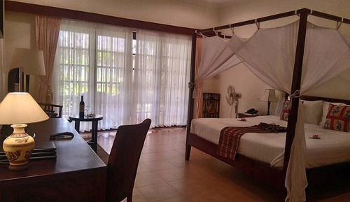 Villa, vistas al jardín
