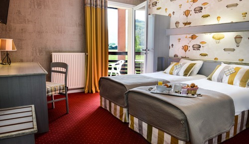 Habitación con 2 camas individuales