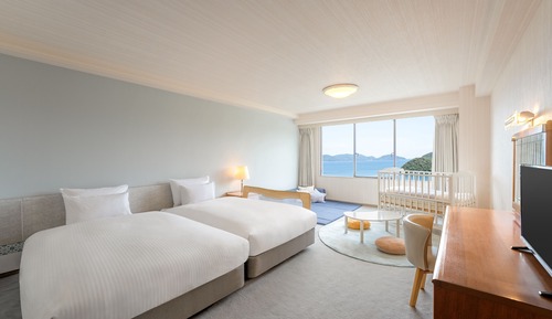 Habitación familiar, 2 camas dobles, vistas al mar