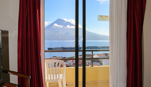 Habitación estándar con 1 cama doble o 2 individuales, vistas al mar