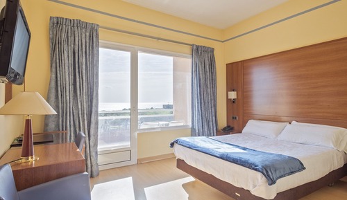 Habitación doble, balcón, vistas al mar