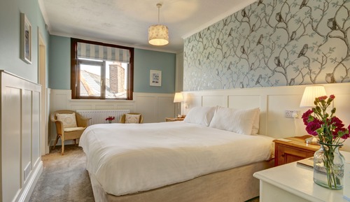 Habitación estándar con 1 cama doble o 2 individuales, vistas a la colina (Kingsley)