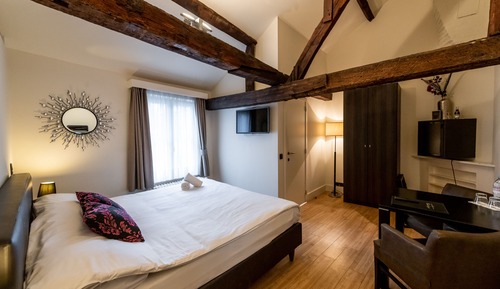 Habitación estándar con 1 cama doble o 2 individuales