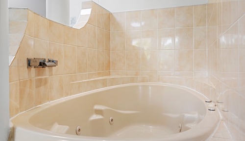 1 cama de matrimonio grande, acceso al spa