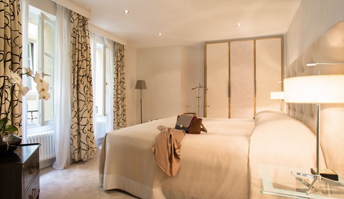 Suite (Prestige)