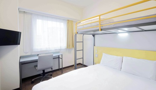 Habitación estándar, varias camas, no fumadores (1 Double Bed and 1 Loft Bed)