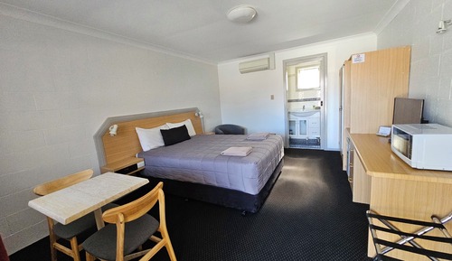 Habitación básica doble (STD DOUBLE)