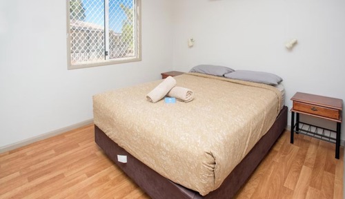 Cabaña superior, 2 habitaciones (Waterfront - Sleeps 3 - Pet Fri)