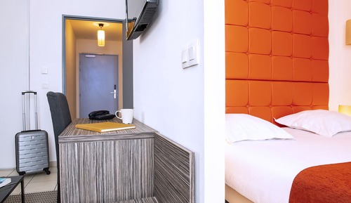 Habitación estándar (with Living Room)