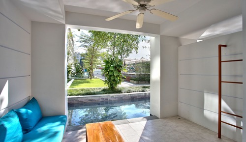 Plunge Pool Daydream