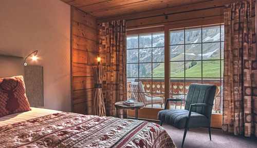 Habitación, 1 cama doble o 2 individuales, balcón, vistas a la montaña