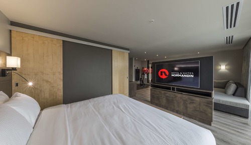 Suite estudio Deluxe, balcón