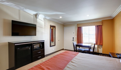 Habitación Deluxe, 1 cama de matrimonio grande, no fumadores (Non-Smoking and Smoking Available)