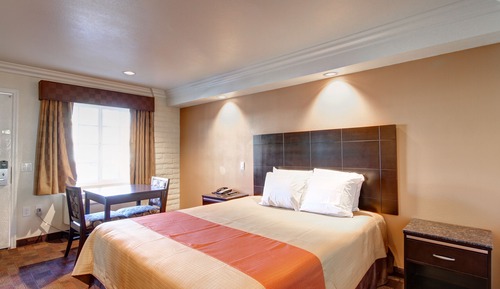 Suite, 1 cama de matrimonio grande, bañera de hidromasaje