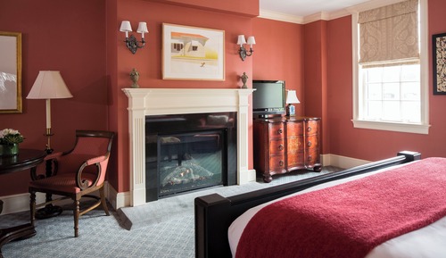 Habitación superior, 1 cama de matrimonio grande (Superior King ADA Compliant Room)