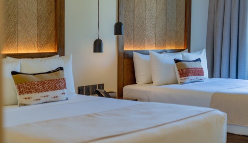 Habitación estándar, 2 camas de matrimonio, vistas al mar