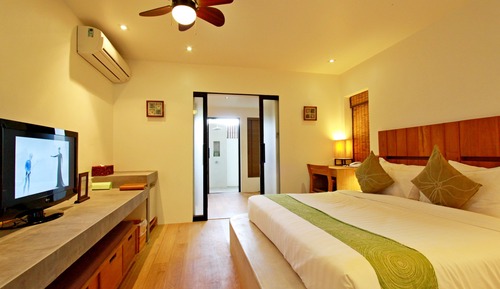 Suite familiar, acceso a la piscina (Jacuzzi Family Pool Suite)