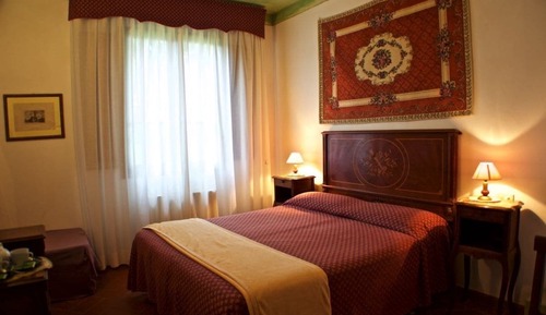 Apartamento, planta baja (Dino)