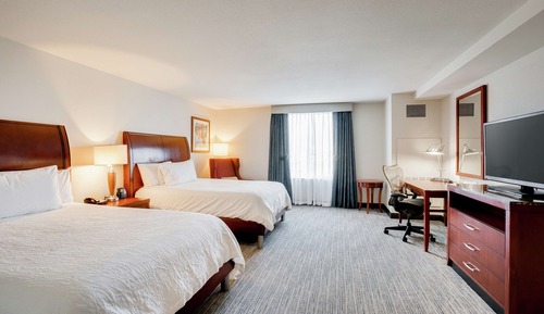 Habitación, 2 camas de matrimonio, accesible para personas con discapacidad, bañera