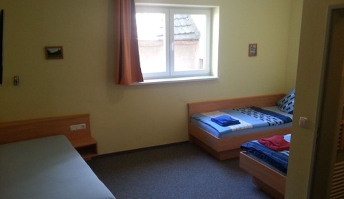 Habitación triple clásica