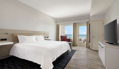 Evolution con cama matrimonial grande