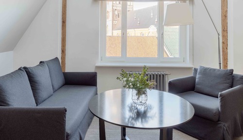Studio Apartment Two Single Beds