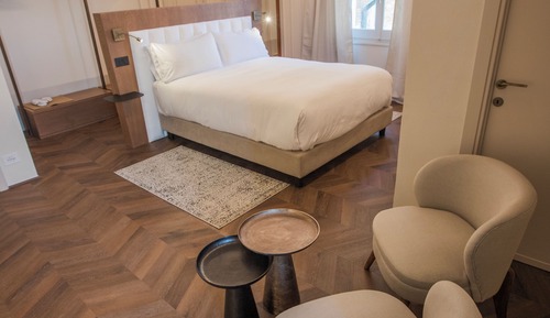 Habitación superior, 1 cama de matrimonio grande, no fumadores, vistas al valle