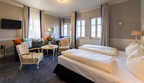 Habitación doble (Taubertal bay window room)