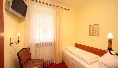 Habitación individual económica, 1 cama individual, vistas al patio (Guest House Plönlein)