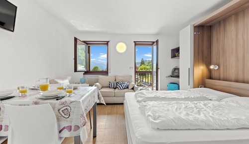 Estudio panorámico, balcón, vistas al valle (South 4 people)