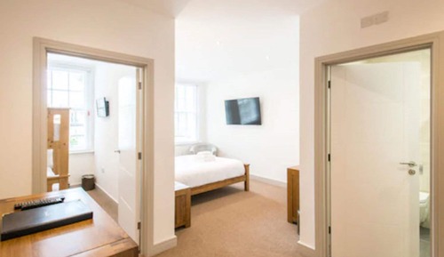 Apartamento exclusivo, 2 habitaciones, patio, en la zona del jardín