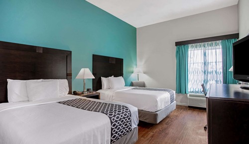 Habitación, 2 camas de matrimonio, no fumadores (Mobility/Hearing Impaired/Grab Bars)