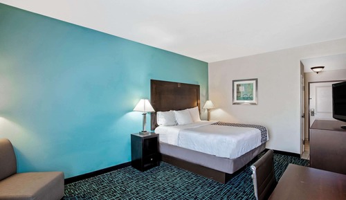 Habitación, 1 cama de matrimonio grande, no fumadores (Mobility/Hearing Impaired/Grab Bars)