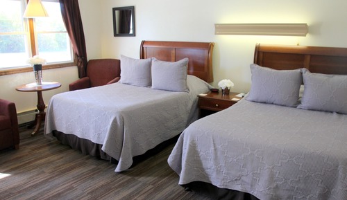 Habitación estándar doble, baño privado (10 -2  full size beds)