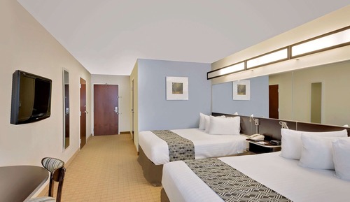 Habitación, 2 camas de matrimonio, no fumadores (Mobility/Hearing, Tub w/ Grab Bars)