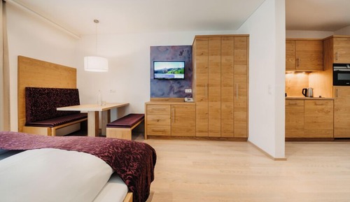 Suite estudio, balcón (Amethyst Komfort)