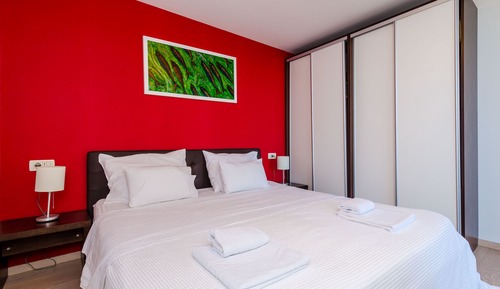 Villa (Four-Bedroom Villa, Swimming Pool)