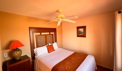 Habitación estándar, varias camas, vistas a la piscina