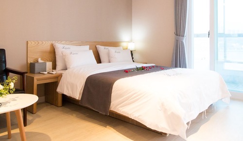 Habitación, bañera de hidromasaje, vistas al mar (15 PY, #401 - #403, #405 - #407)