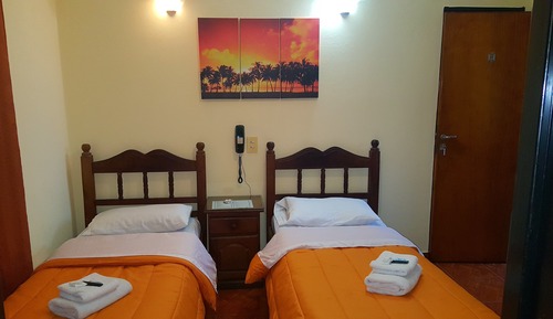 Habitación estándar con 2 camas individuales