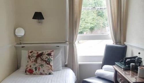 Habitación individual estándar, baño compartido (Small)