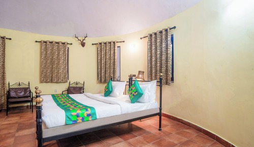 Economy Rooms with Forest View