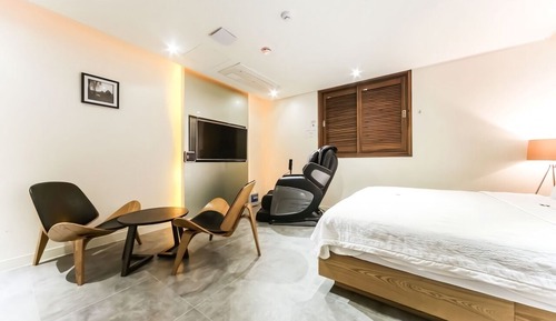 Premium room(Massage Chair)